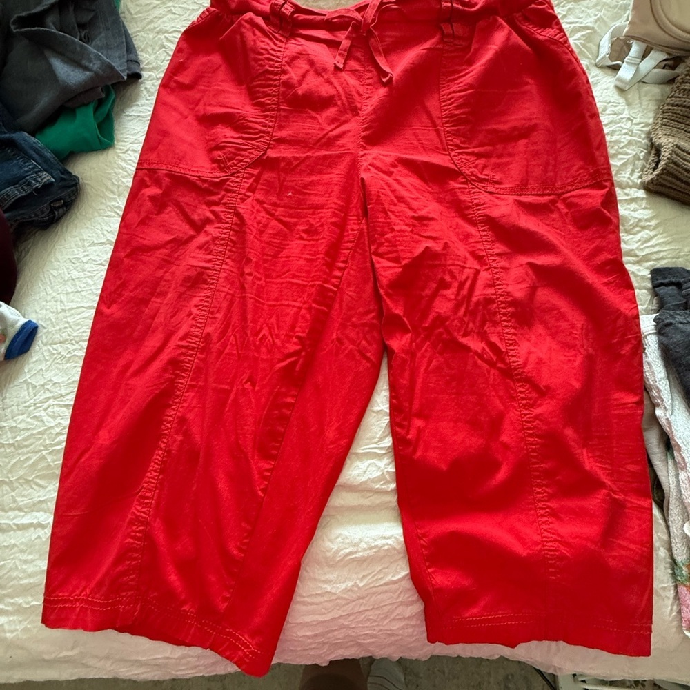 Bright Red Cropped Pants